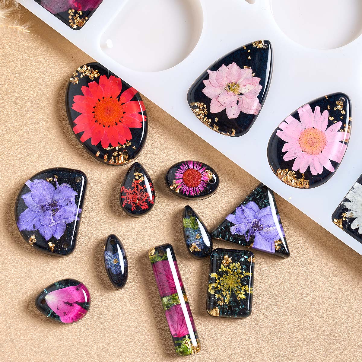 Time Stone Pendant Silicone Mo - Resin Art Necklace recensie en prijs