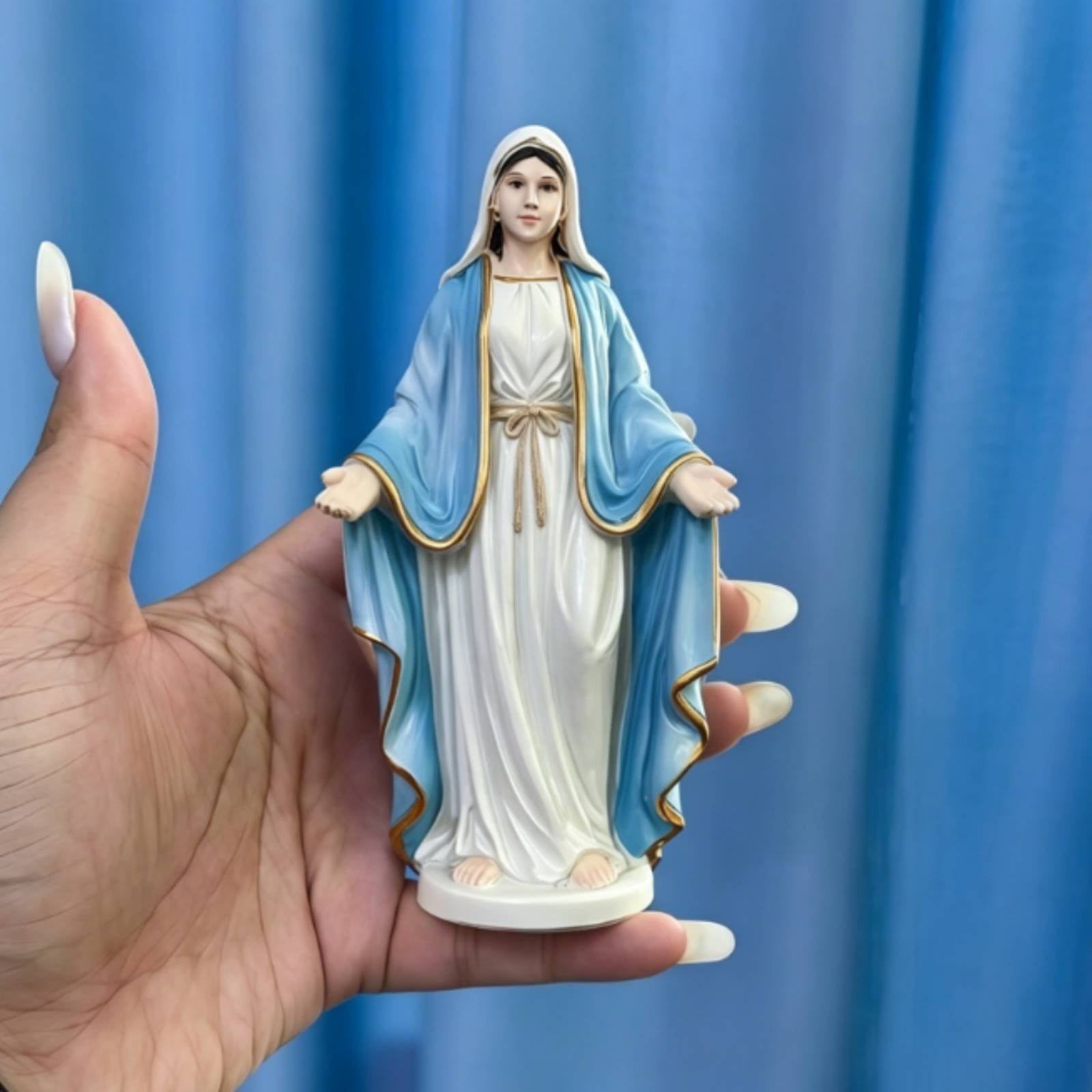 Female Resin Statue Special Ed - Resin Art And Design recensie en prijs